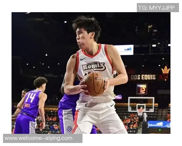 开拓者队宣布杨瀚森和吕佩尔加盟发展联盟以提升竞技水平