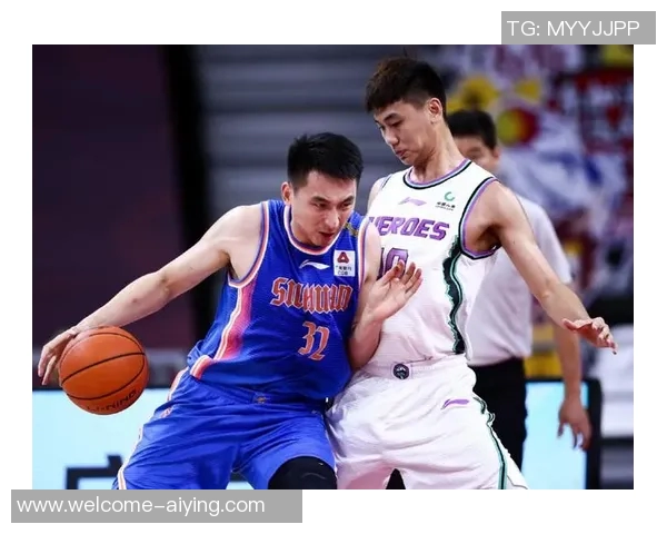 鲁媒评论陈培东逐渐恢复状态鲍威尔表现起伏不定需加强稳定性 鲁媒评论陈培东逐渐恢复状态鲍威尔表现起伏不定需加强稳定性