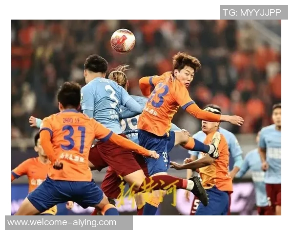 泰山队主场平局遭遇三连平球员谢场时满脸遗憾与失落 泰山队主场平局遭遇三连平球员谢场时满脸遗憾与失落