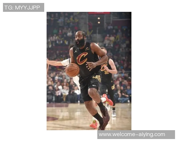 哈登首节火力全开独得14分助篮网迎来强势开局 哈登首节火力全开独得14分助篮网迎来强势开局