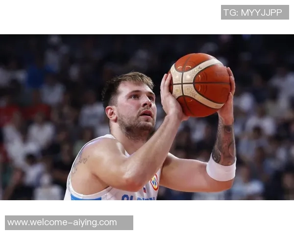 东契奇复出状态火热上半场14投5中斩获18分并送出5助攻 东契奇复出状态火热上半场14投5中斩获18分并送出5助攻